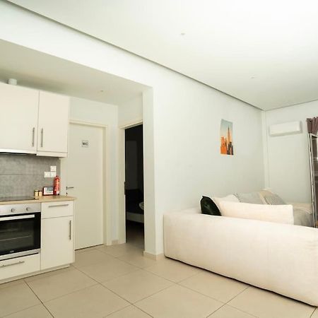 Homey Renovated 1 Bedroom Apartment In Kesariani Афины Экстерьер фото